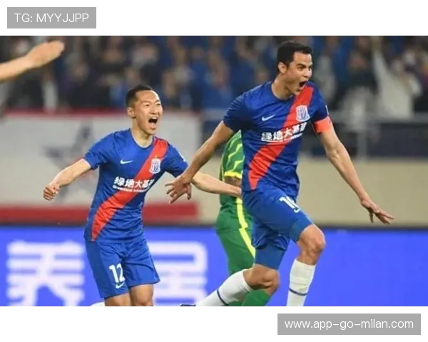 球员在中超赛场上带动队友提升整体表现,中超球员入场 球员在中超赛场上带动队友提升整体表现,中超球员入场